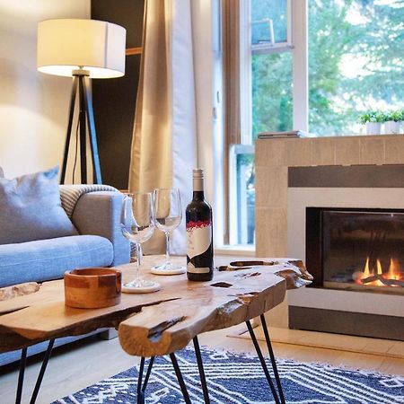 Bright Suite At Ski In/Out Glacier Lodge! Whistler Exteriör bild