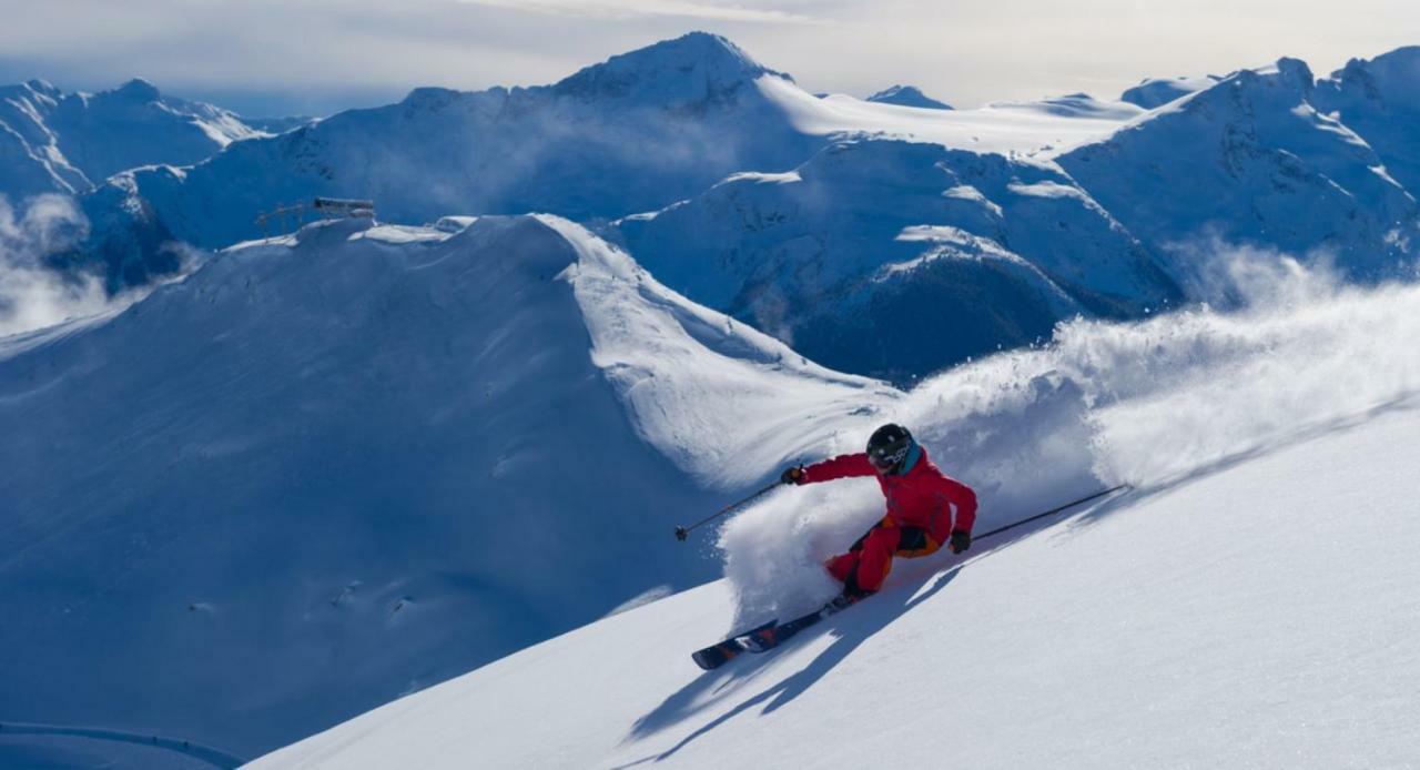 Bright Suite At Ski In/Out Glacier Lodge! Whistler Exteriör bild